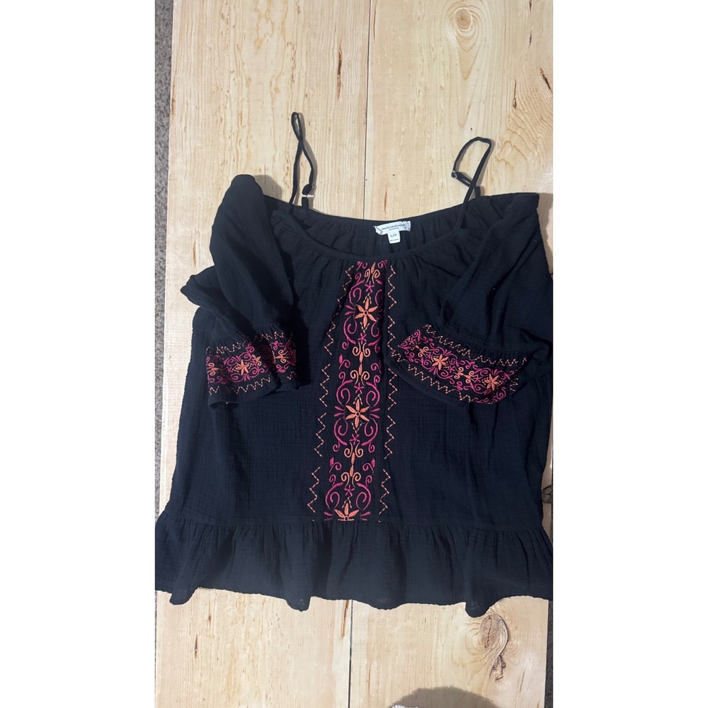 BeachLunchLounge Black Embroidered Cold Shoulder Boho Cotton Top Large